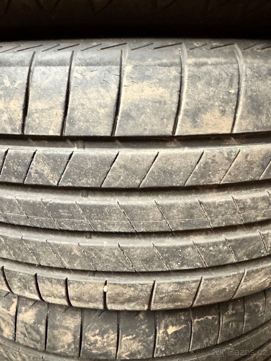 Pneu Bridgestone 235/50 R20 a 255/45 R20 na Škoda Enyaq - 6