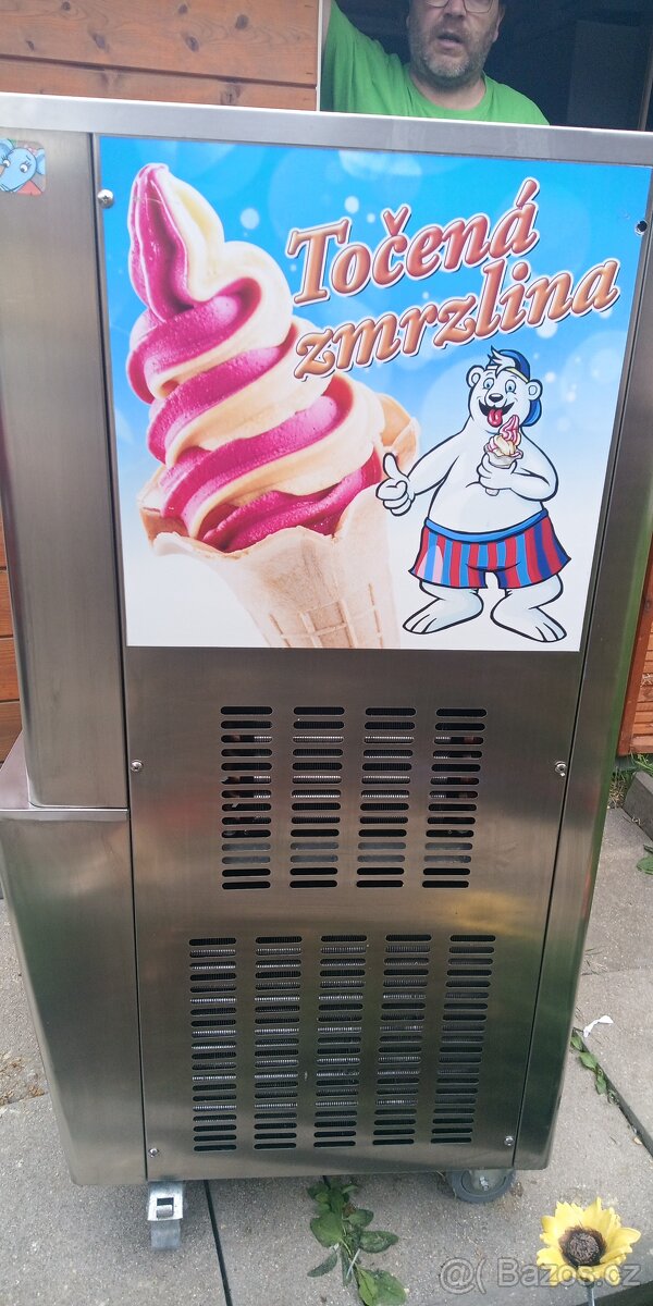 Zmrzlinovy stroj - 6