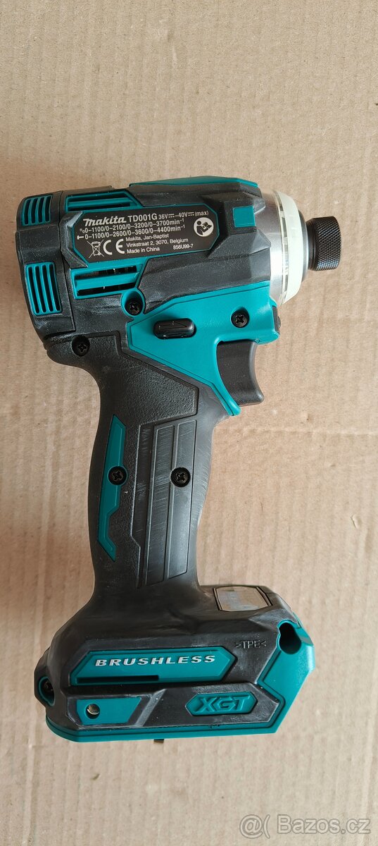 MAKITA RÁZOVÝ ŠROUBOVÁK TD001GZ02 S KUFREM - 6