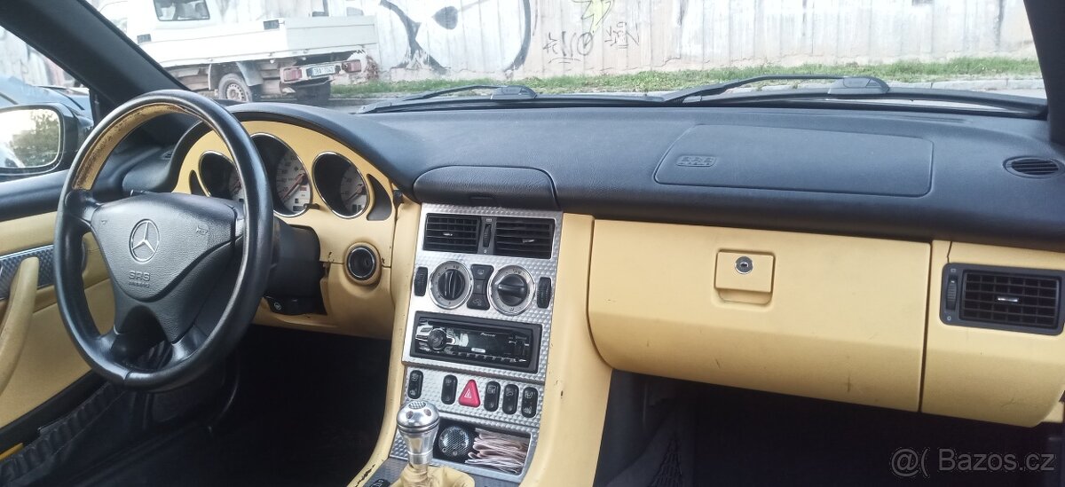 Mercedes-Benz SLK 230K manuál - 6