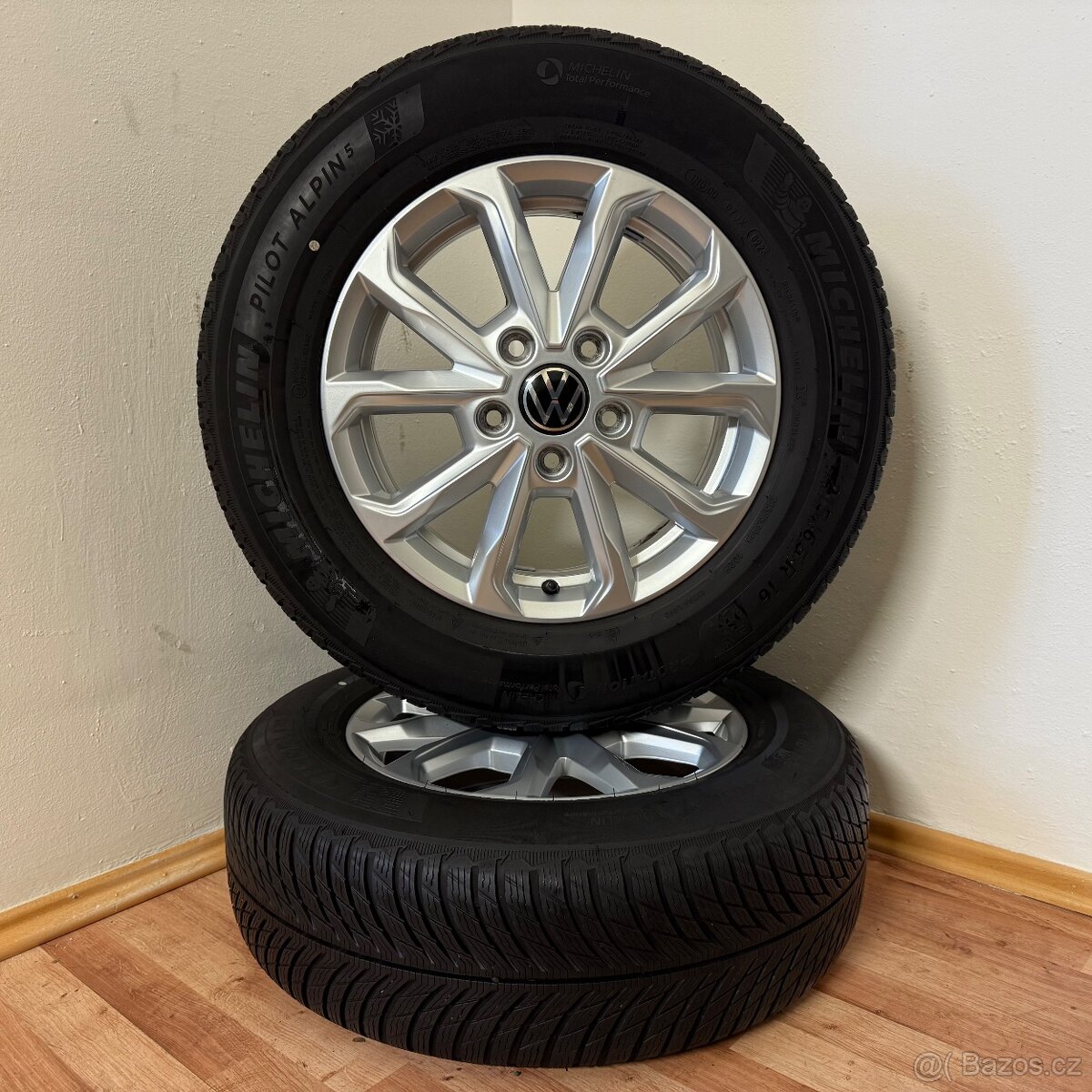 VW T7 MULTIVAN 5x120 R16 ET60+ZIMNÍ 215/65R16 6,5m - 6