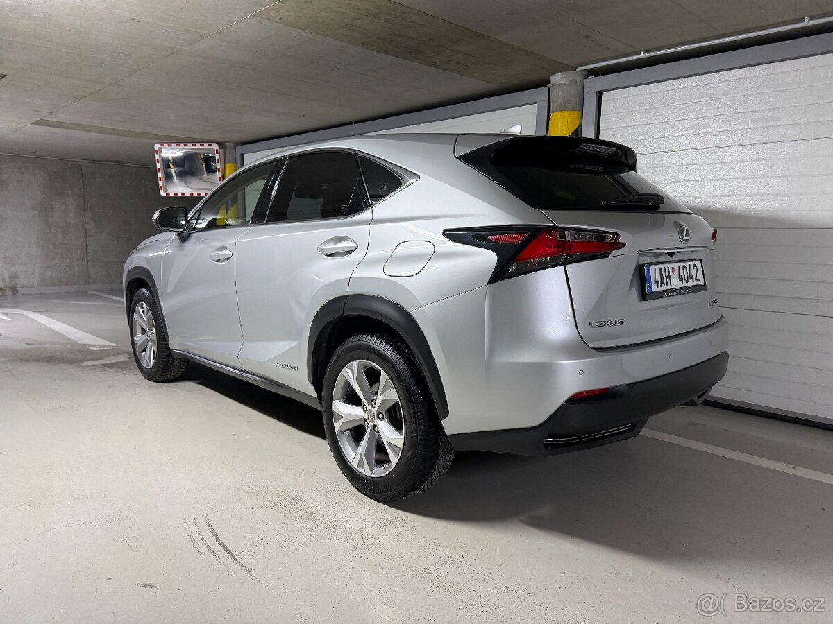 Lexus NX300h,4X4,9/2014,65728km,ČR,1.MAJ,SERVIS,LUXURY - 6