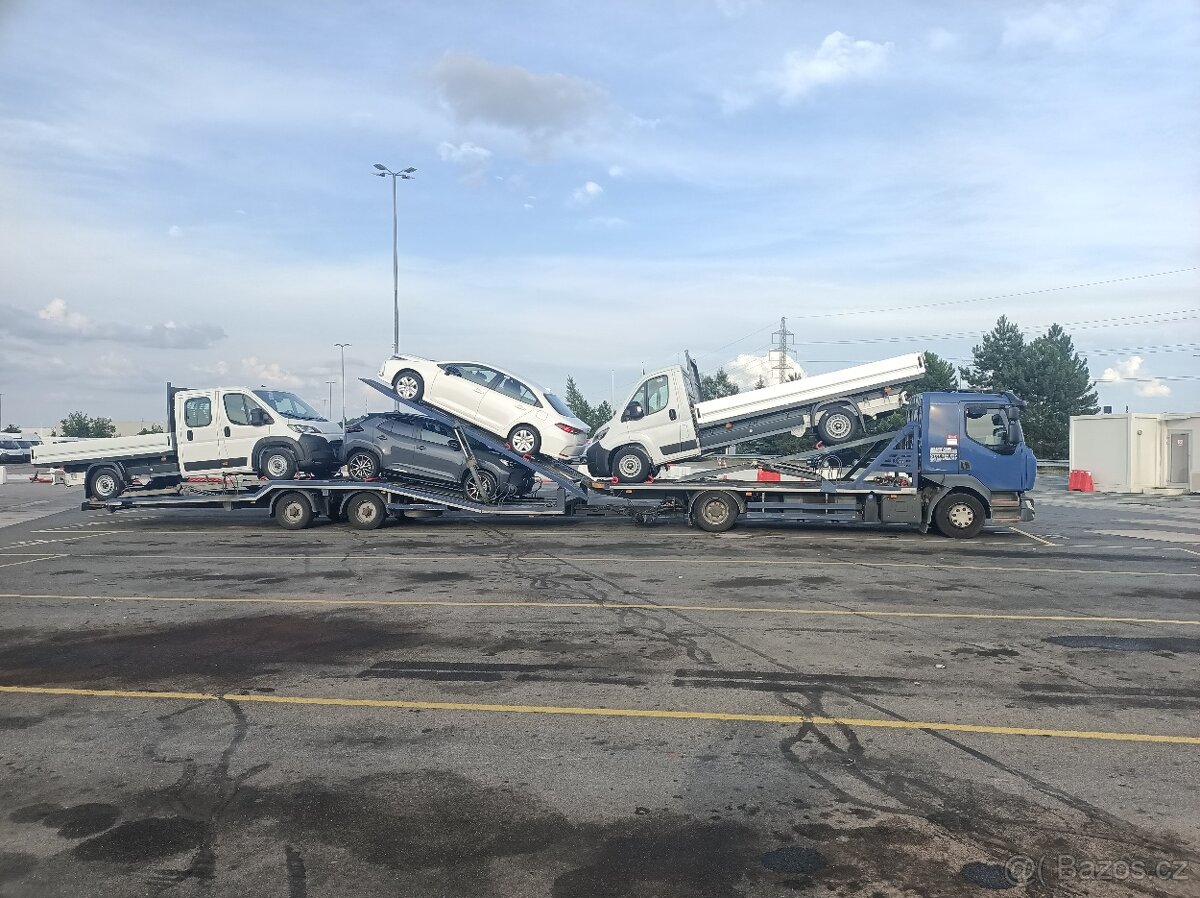 Řidič autopřepravníku Mercedes-benz - 6