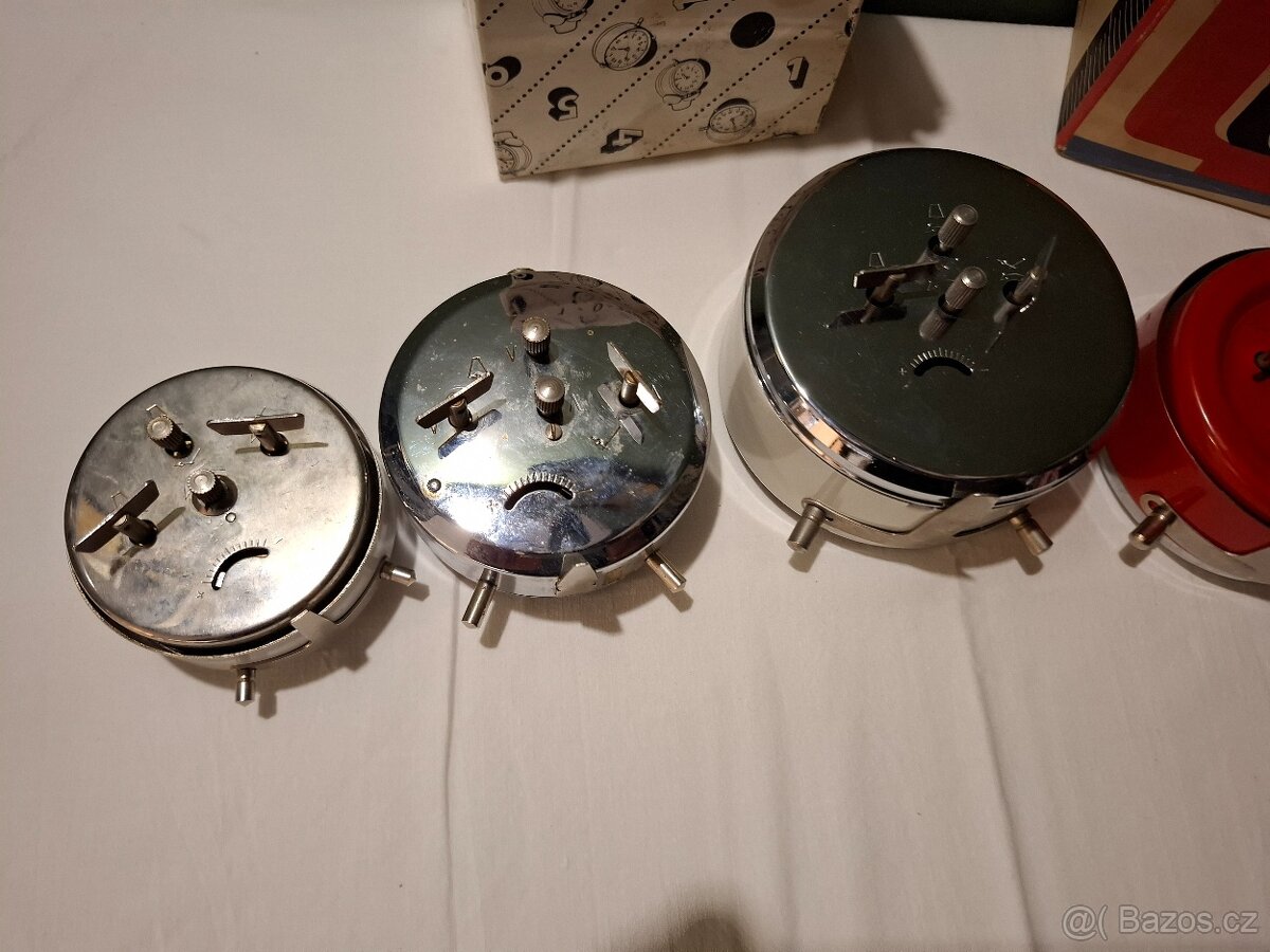 4x budík Prim 1x Splendex + 2x krabička - 6