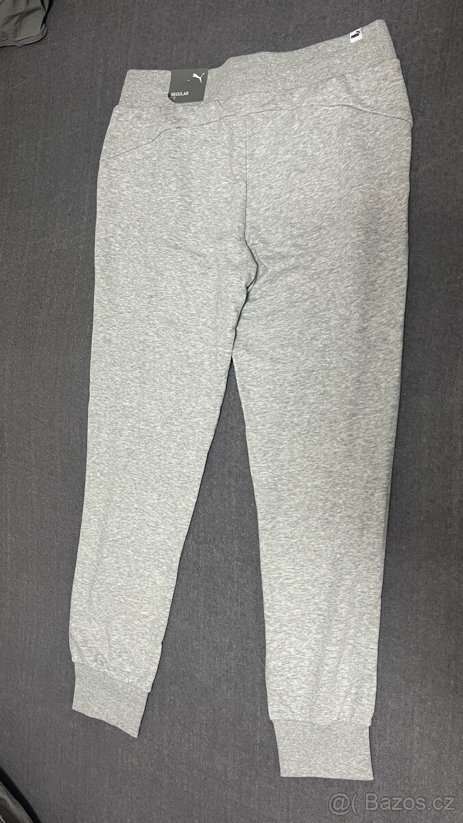 Šedé tepláky Puma - 6