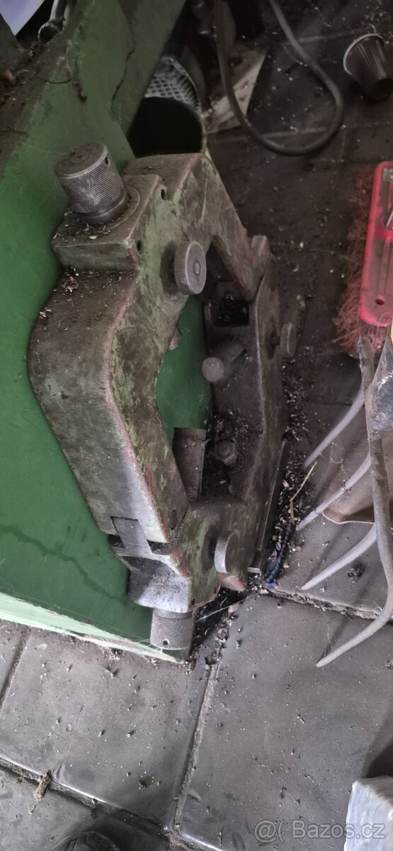 Soustruh, vrtačka vr4 - 6