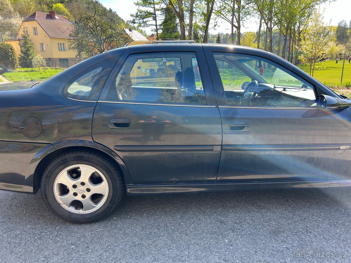 Opel Vectra B - 6