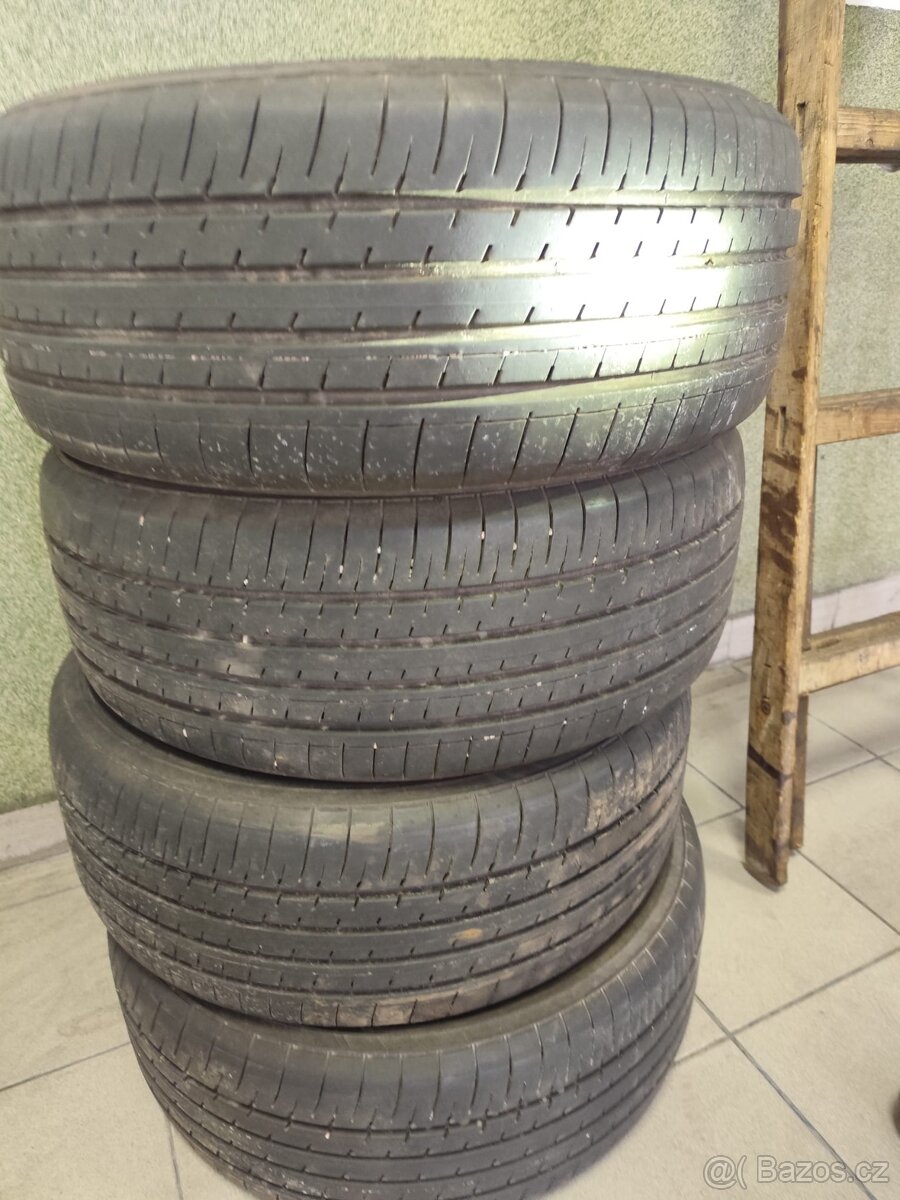 Pneu 235/50R18 - 6