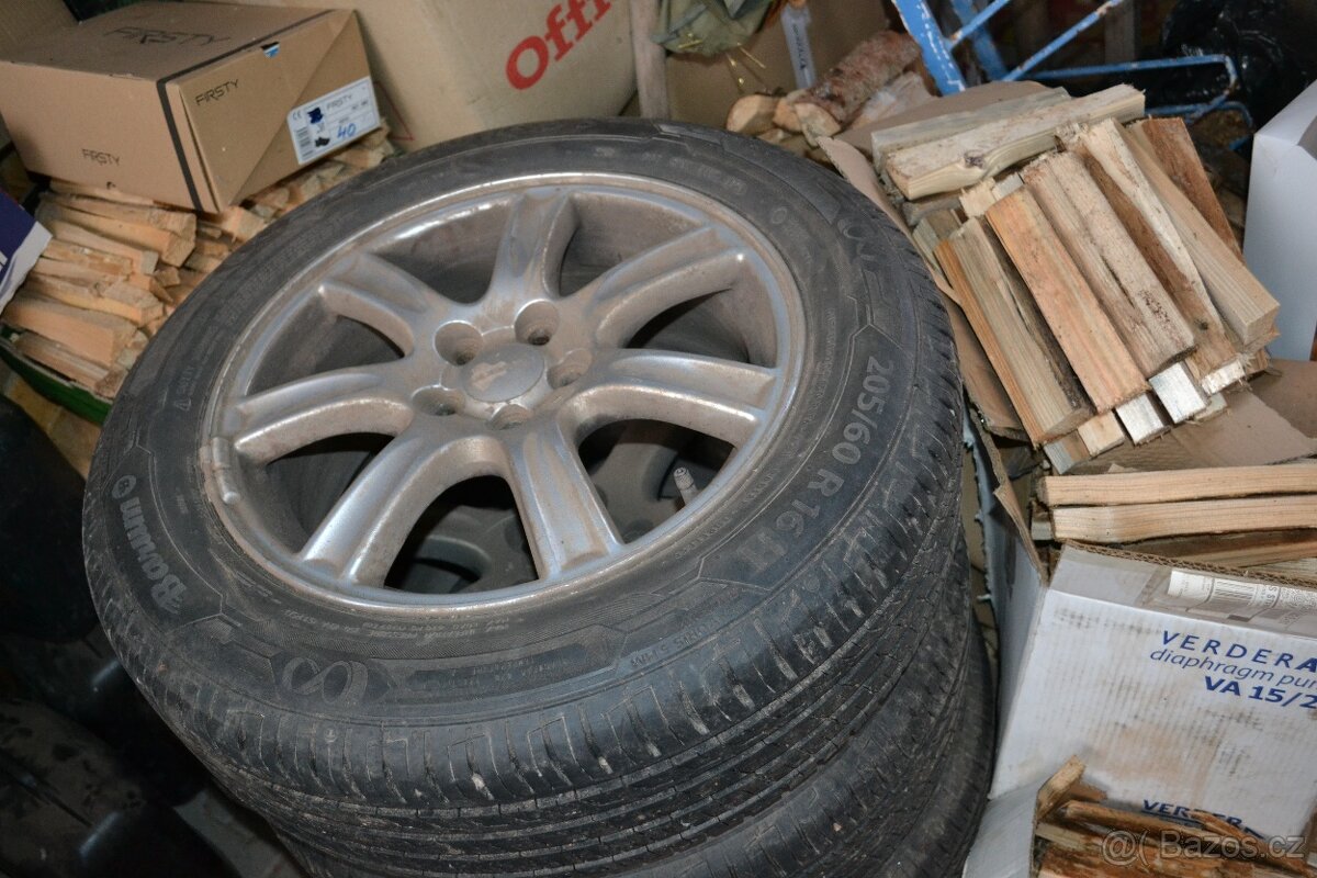 Subaru Legacy 2.0 D 2010 naj. 208100 km , STK 3/26 - 6