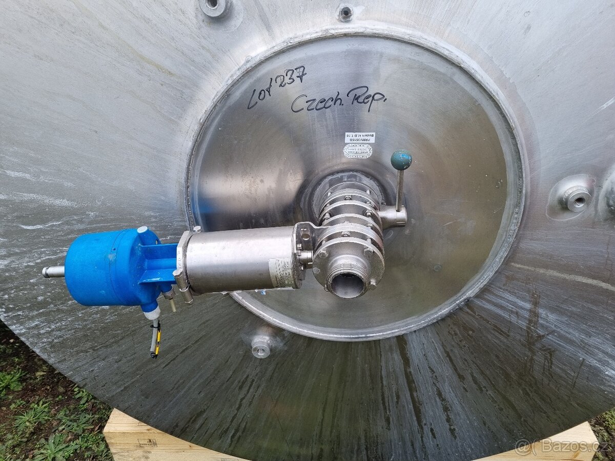 6000 litrů míchaný nerezový zásobník - 6