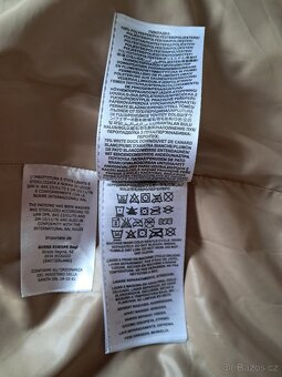 Dámský zimní kabát Guess S - 6