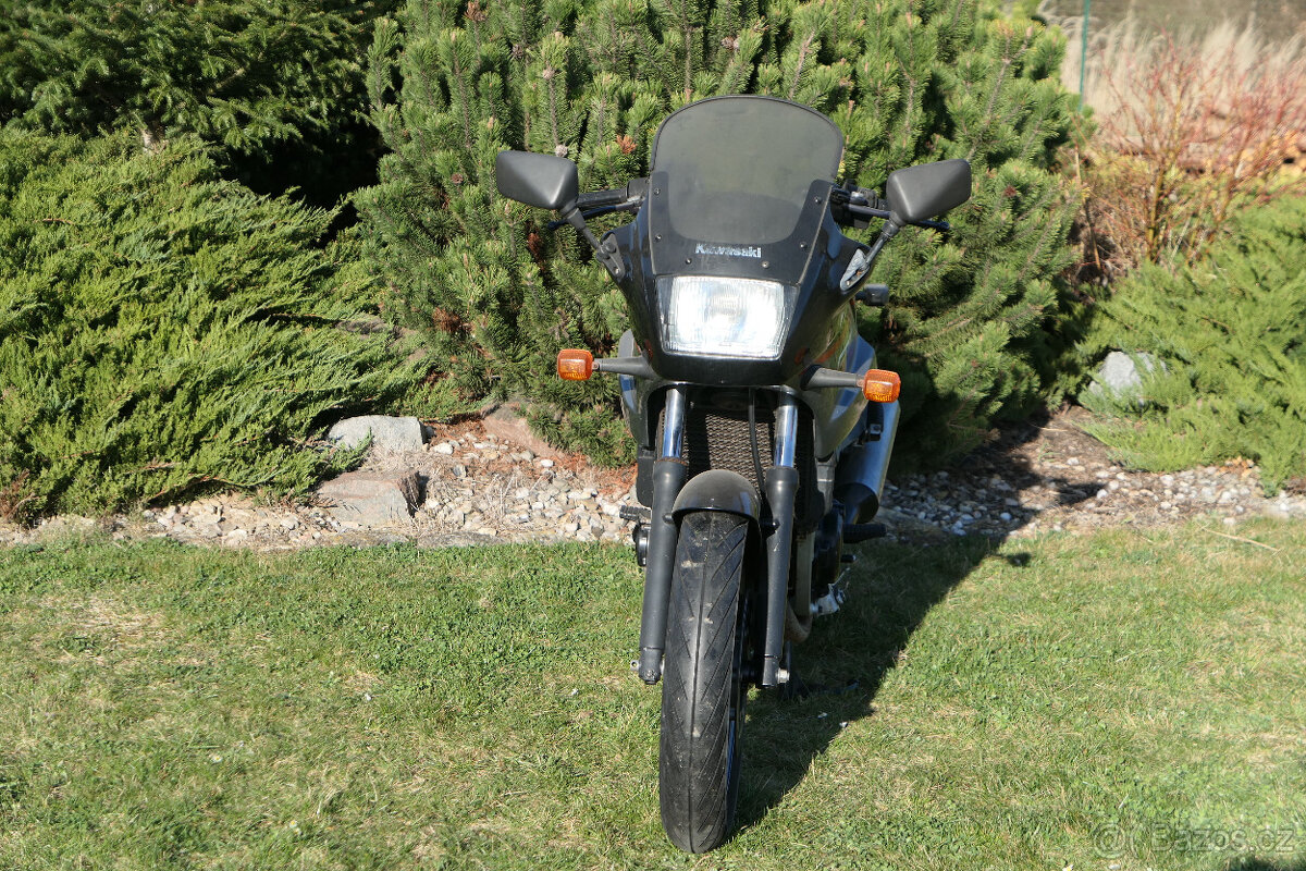 Kawasaki GPZ 500 S - 6