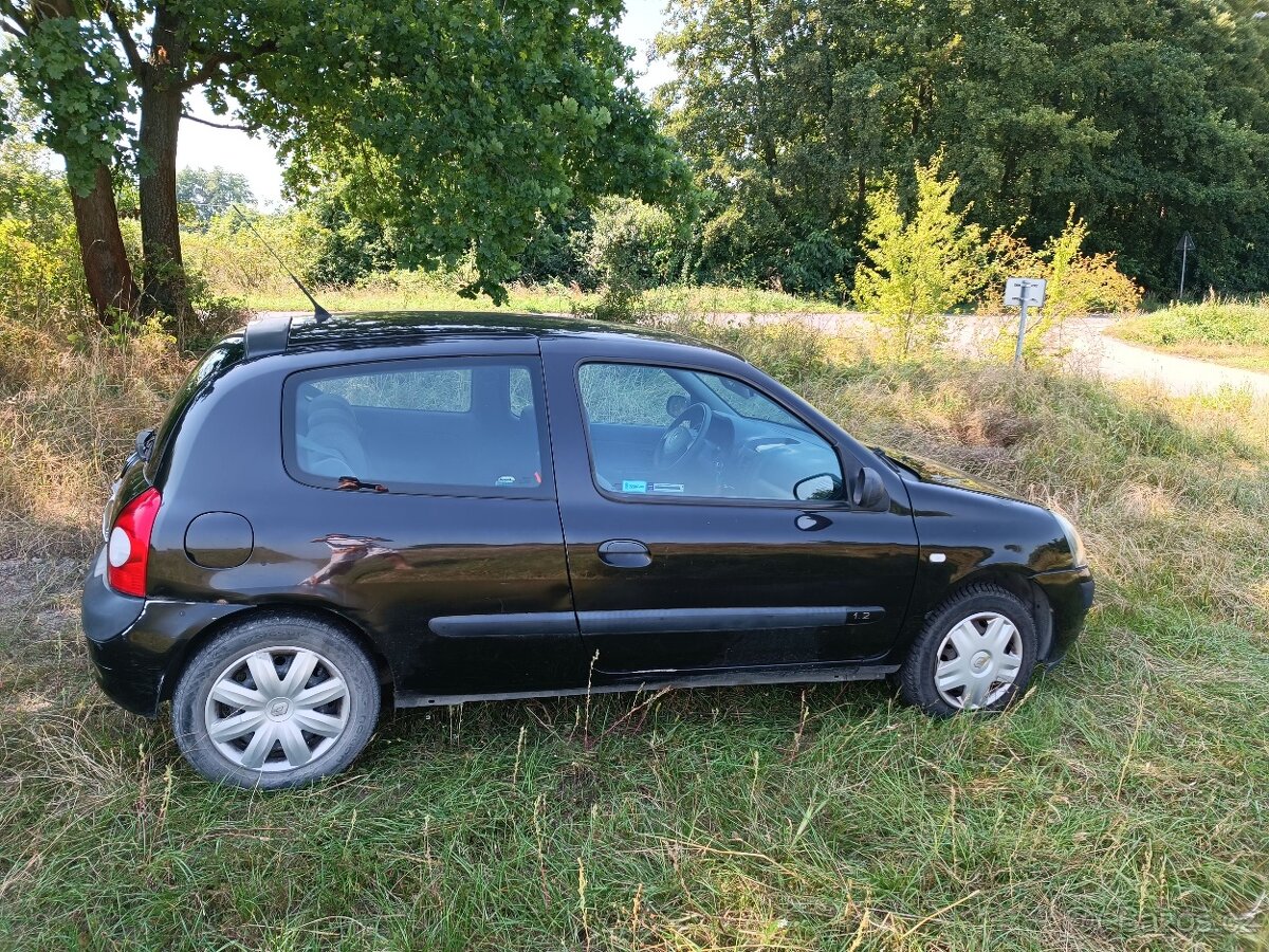 Renault Clio II 1.2 43KW třídveřový - 6