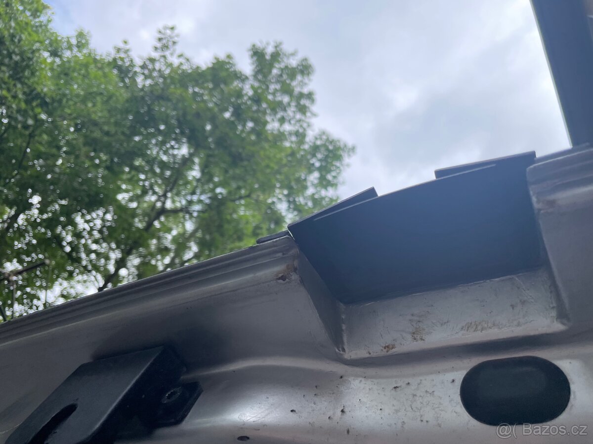 KUFROVÉ DVEŘE VW T5 2013 LA7W - 6