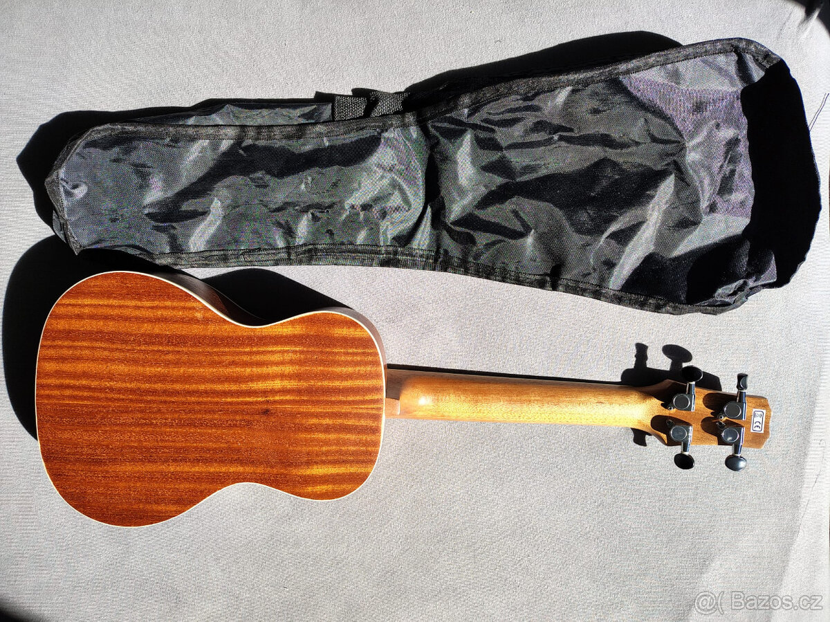 PEAVEY Composer Ukulele - 6