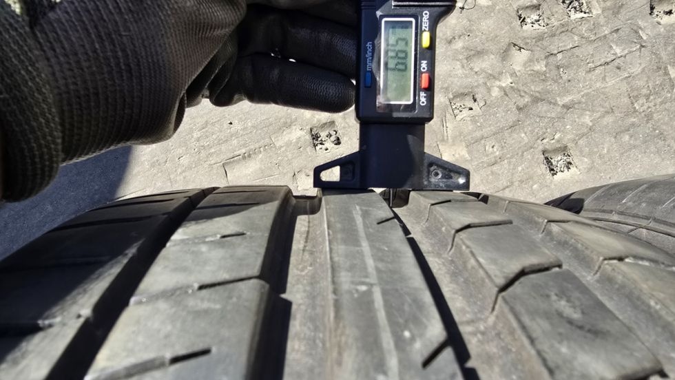 Letní pneu 225/40/18 Continental - 6