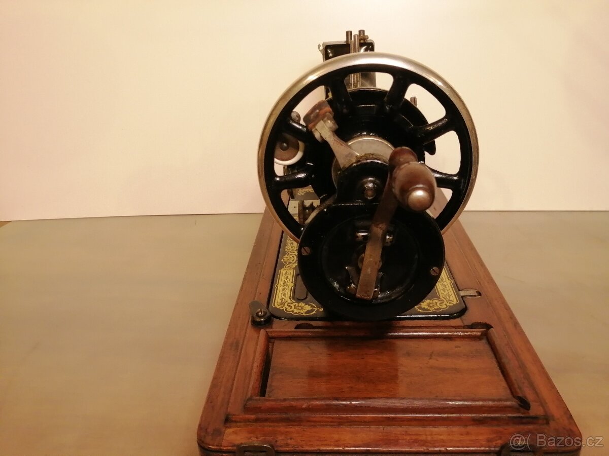 Singer šicí stroj na kliku - 6