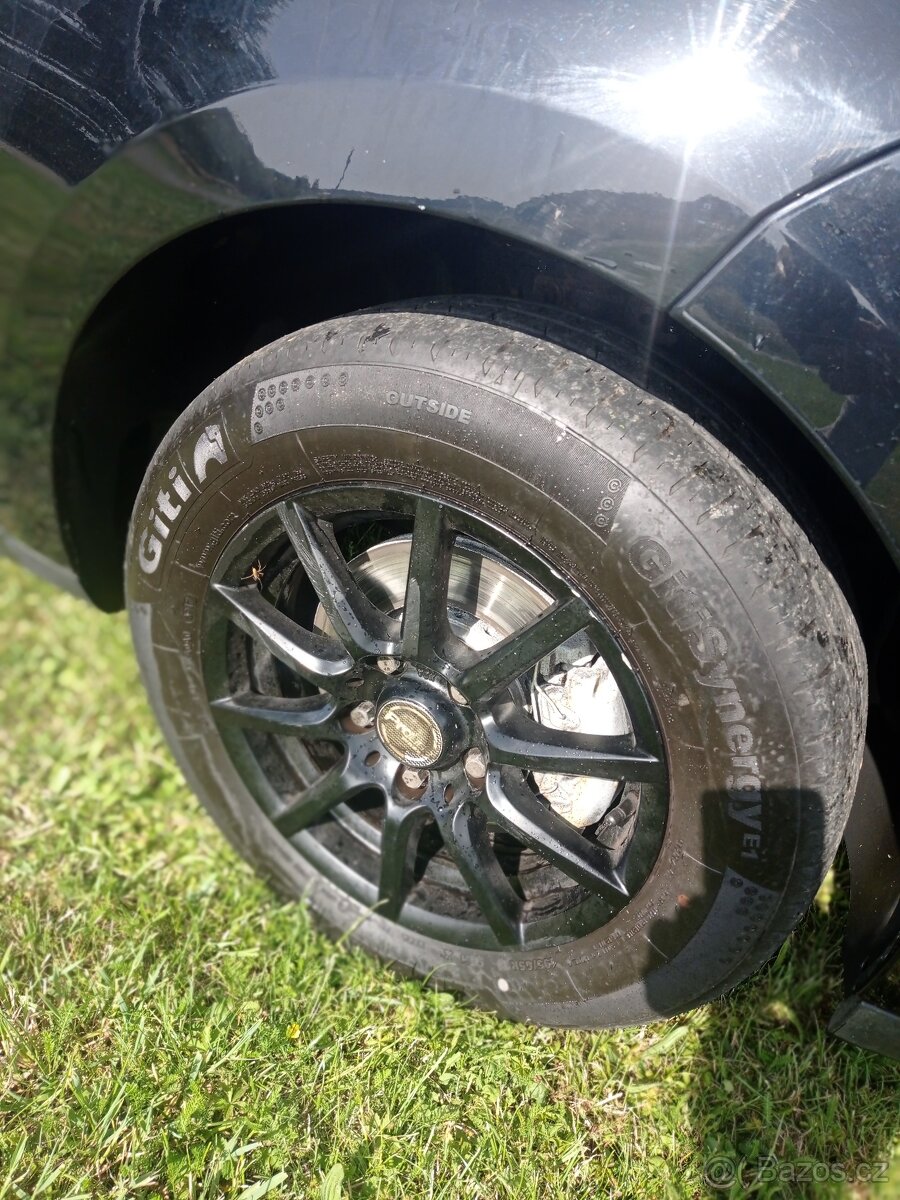 Renault MEGANE III 1,6 - 6