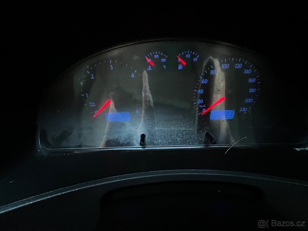 VW Transporter T5 - 6