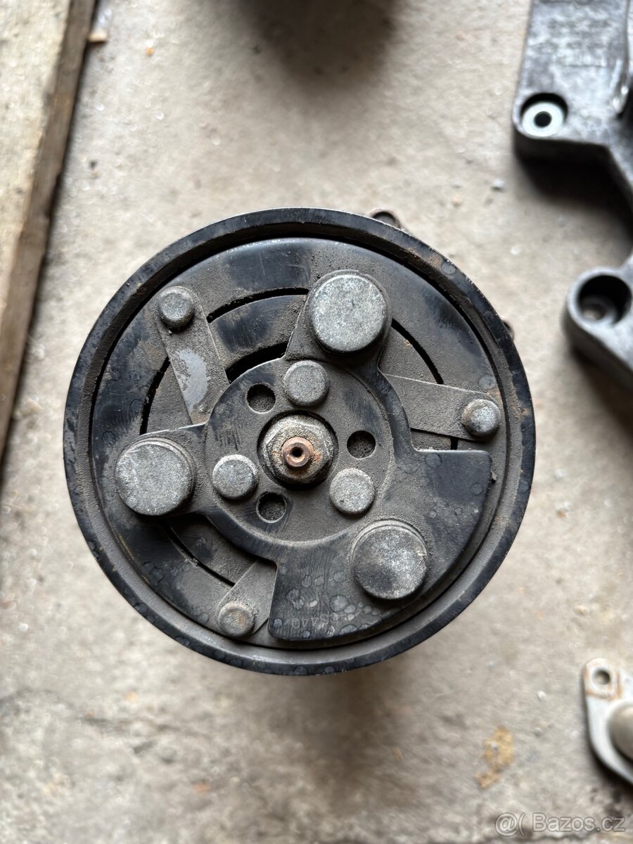 Náhradní díly - 6