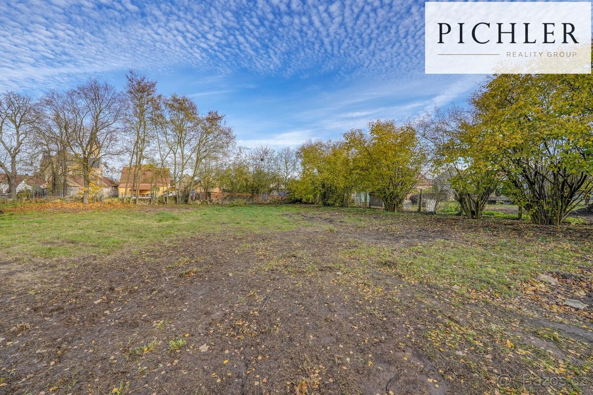 Prodej stavebního pozemku 696 m² - 6