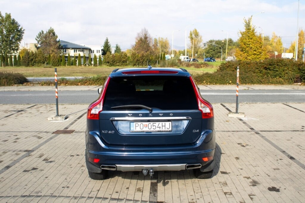 VOLVO XC60 (2015) - 6