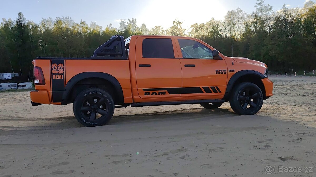 Dodga Ram 1500 5.7 4×4 - 6
