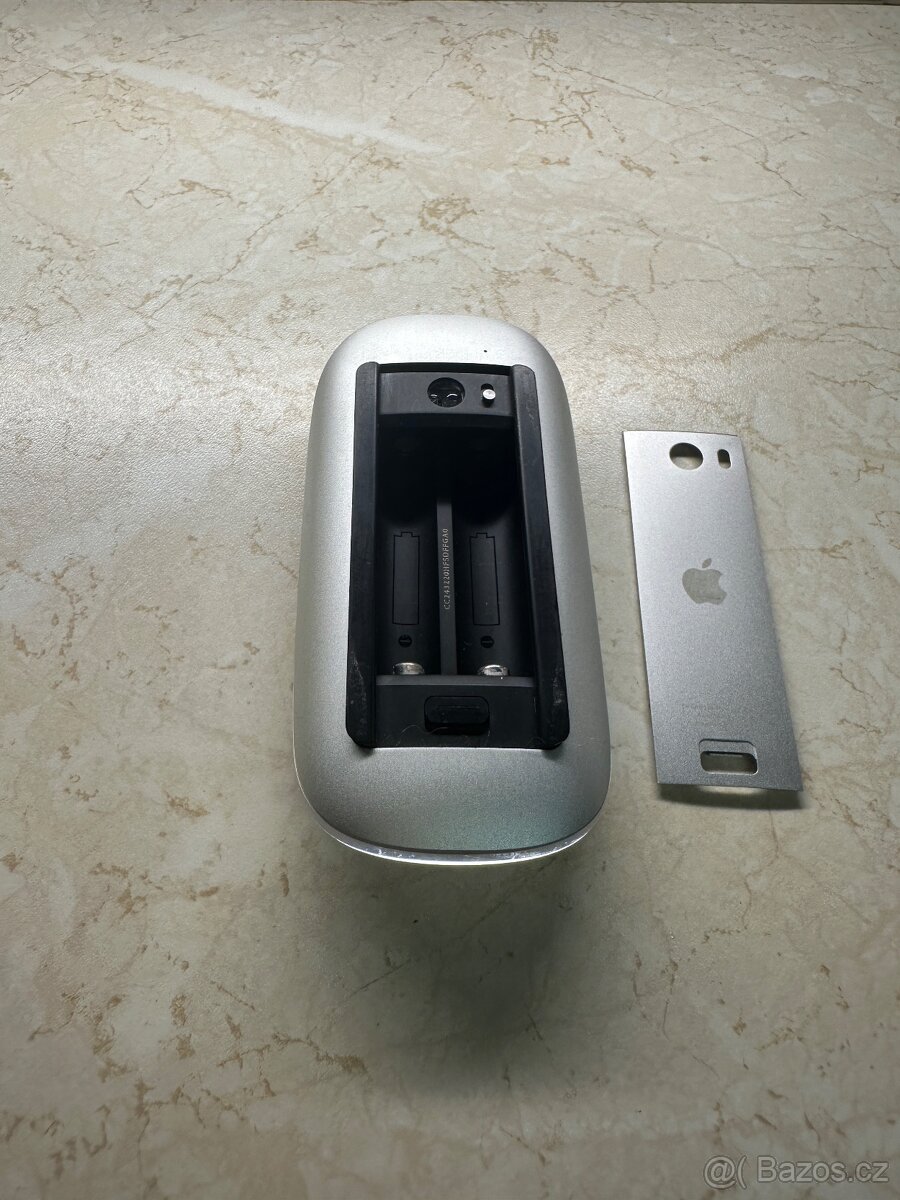Apple Magic Mouse 1. generace (A1296) - dobrý stav, funkční - 6