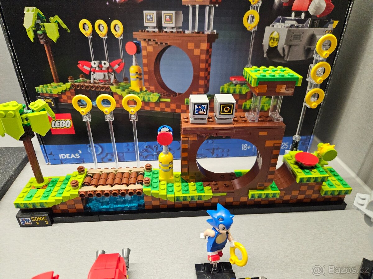 LEGO Ideas 21331 Sonic the Hedgehog - Green Hill Zone - 6