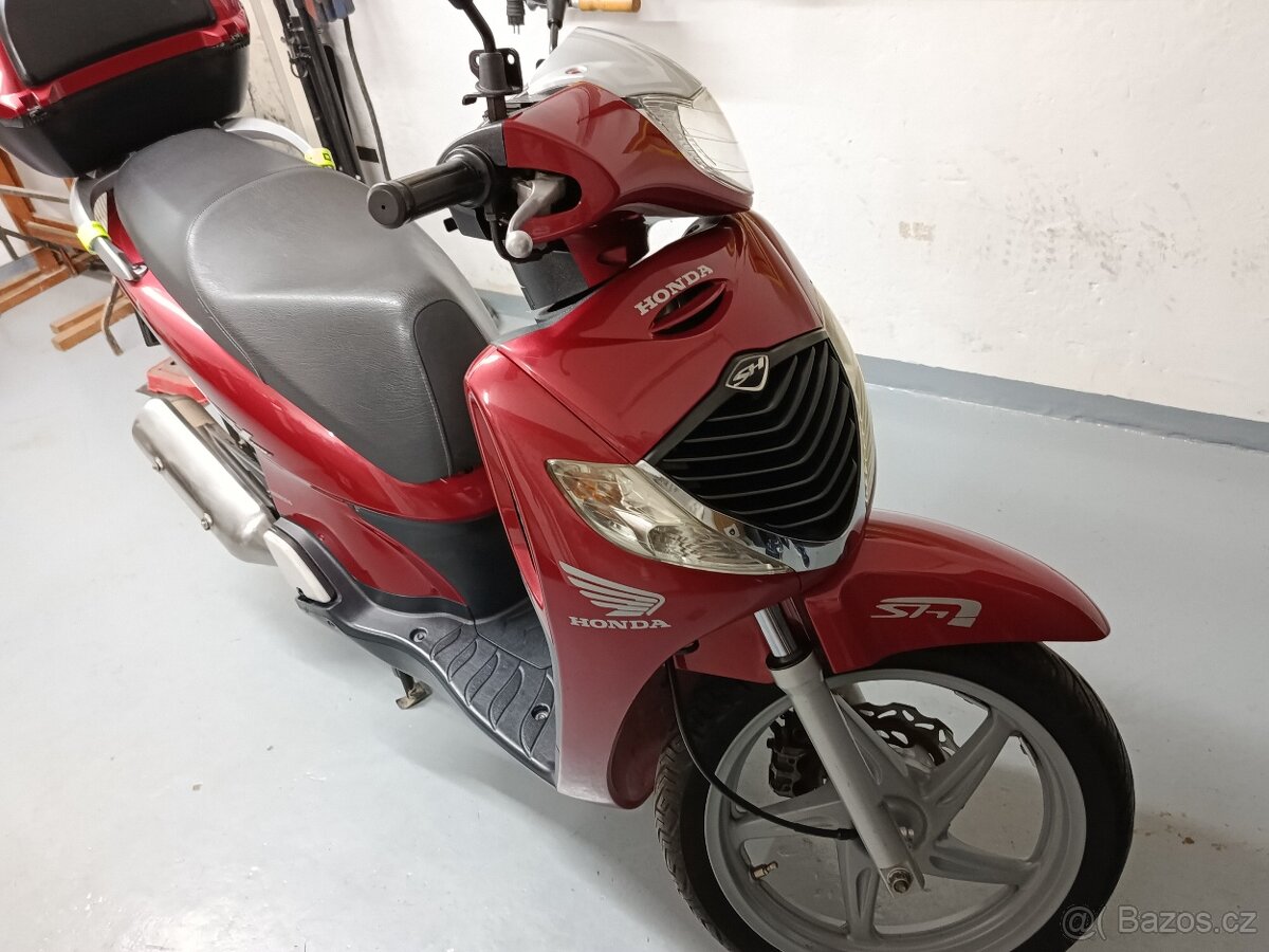 Honda SH125i 2007 - 6