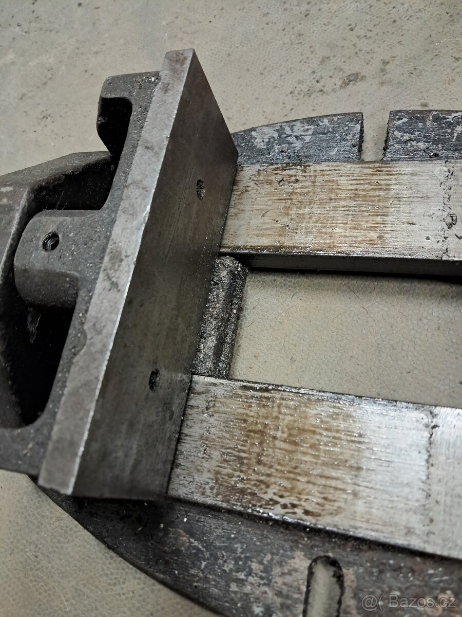 Strojní svěrák - 6