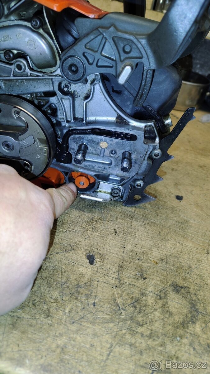 Motorova pila Husqvarna 550xp - 6