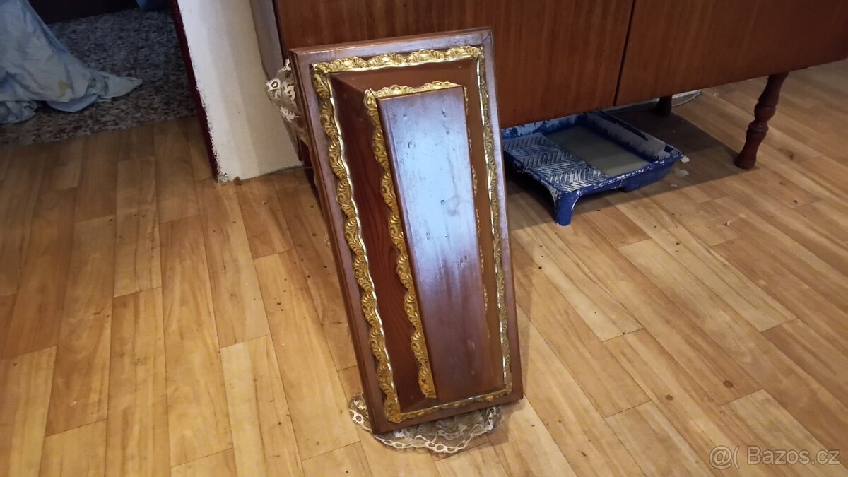 Porcelánové figury,rakev ,a jiné . - 6