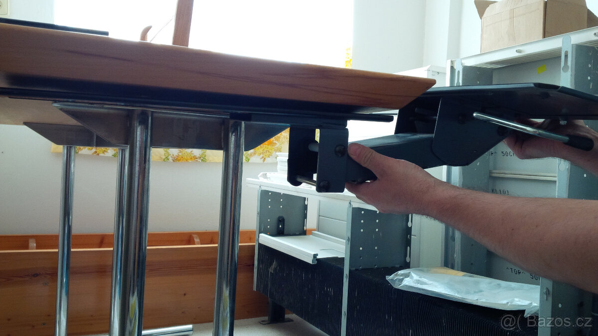 Držák na klávesnici a myš - 6