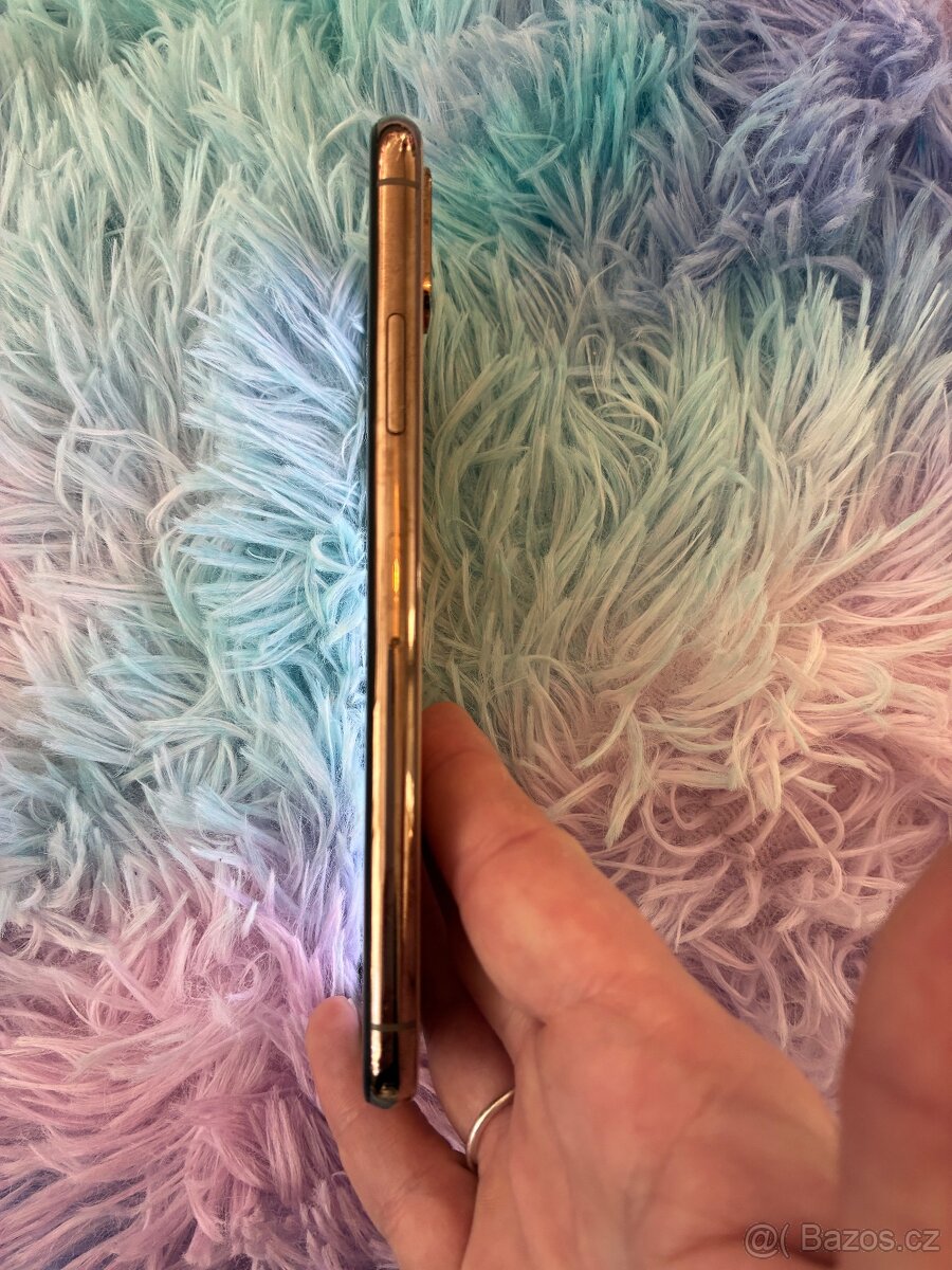 Apple IPhone XS, 64GB zlatý - 6