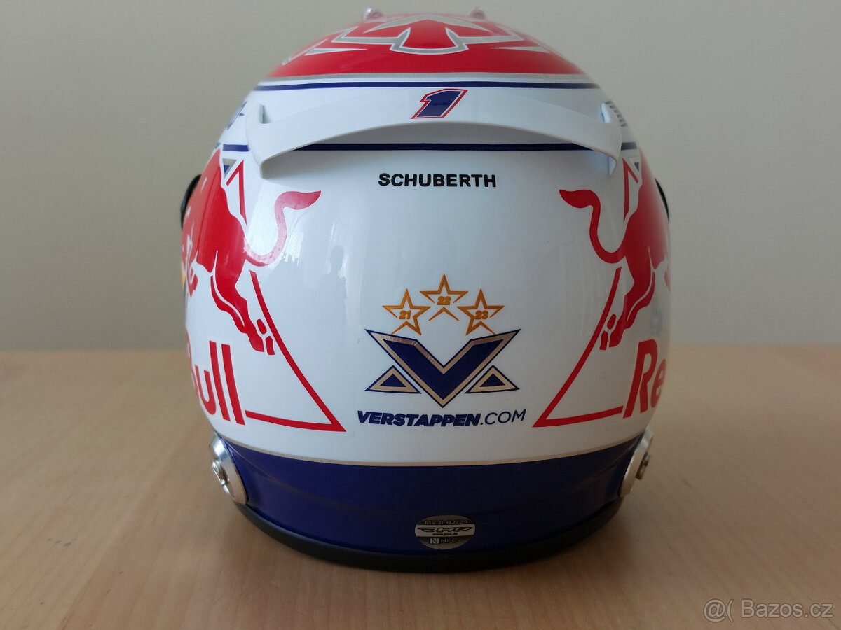 Predám Max Verstappen 2024 Red Bull F1 mini helma 1:2 - 6
