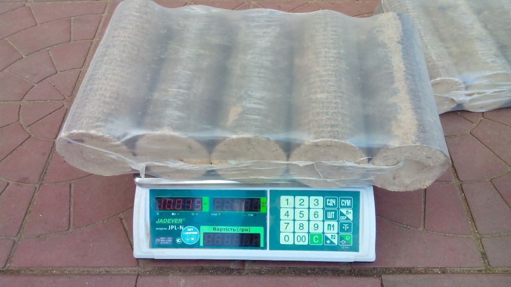 Brikety tvrdé válce dub.7.9kč.Pelety.podzim akce.dop.zdarma - 6