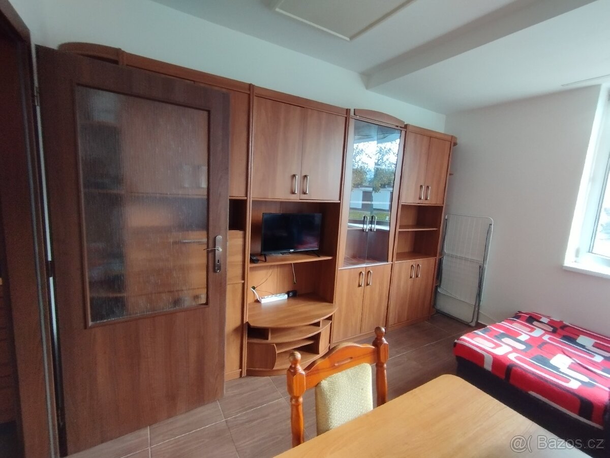 Pronájem bytu mestec kralove - 6