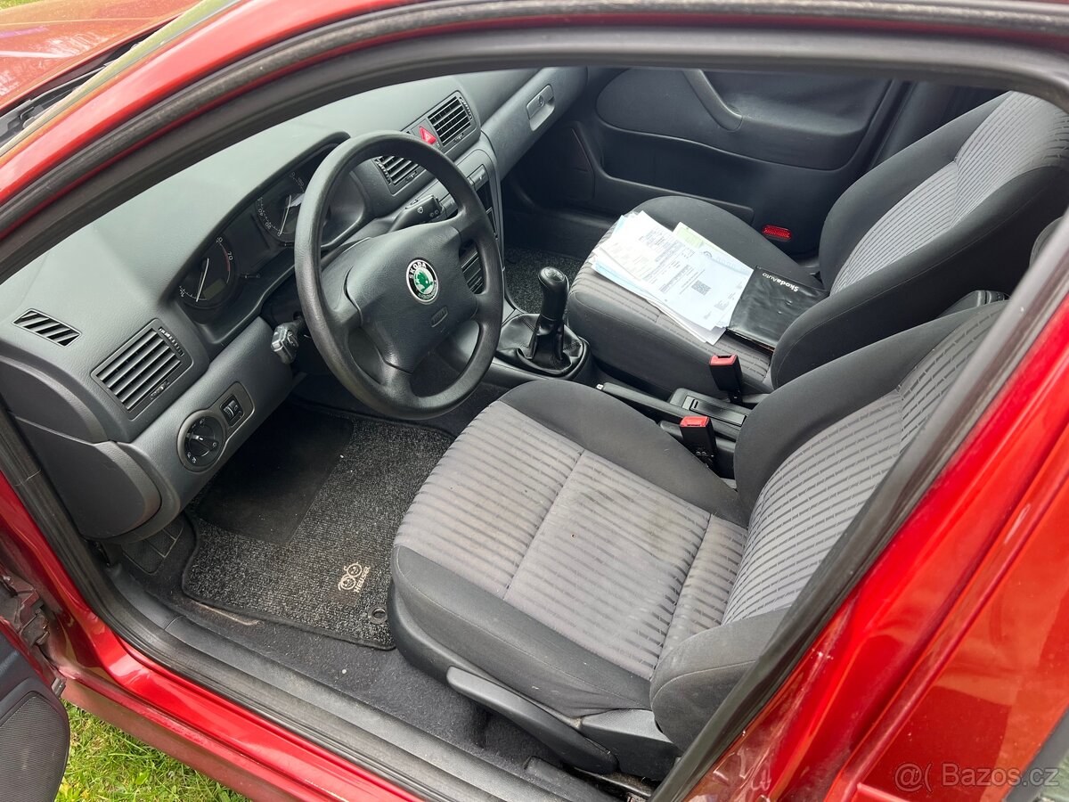 Škoda Octavia Combi 1.8 T 110kw, barva 9770 - 6