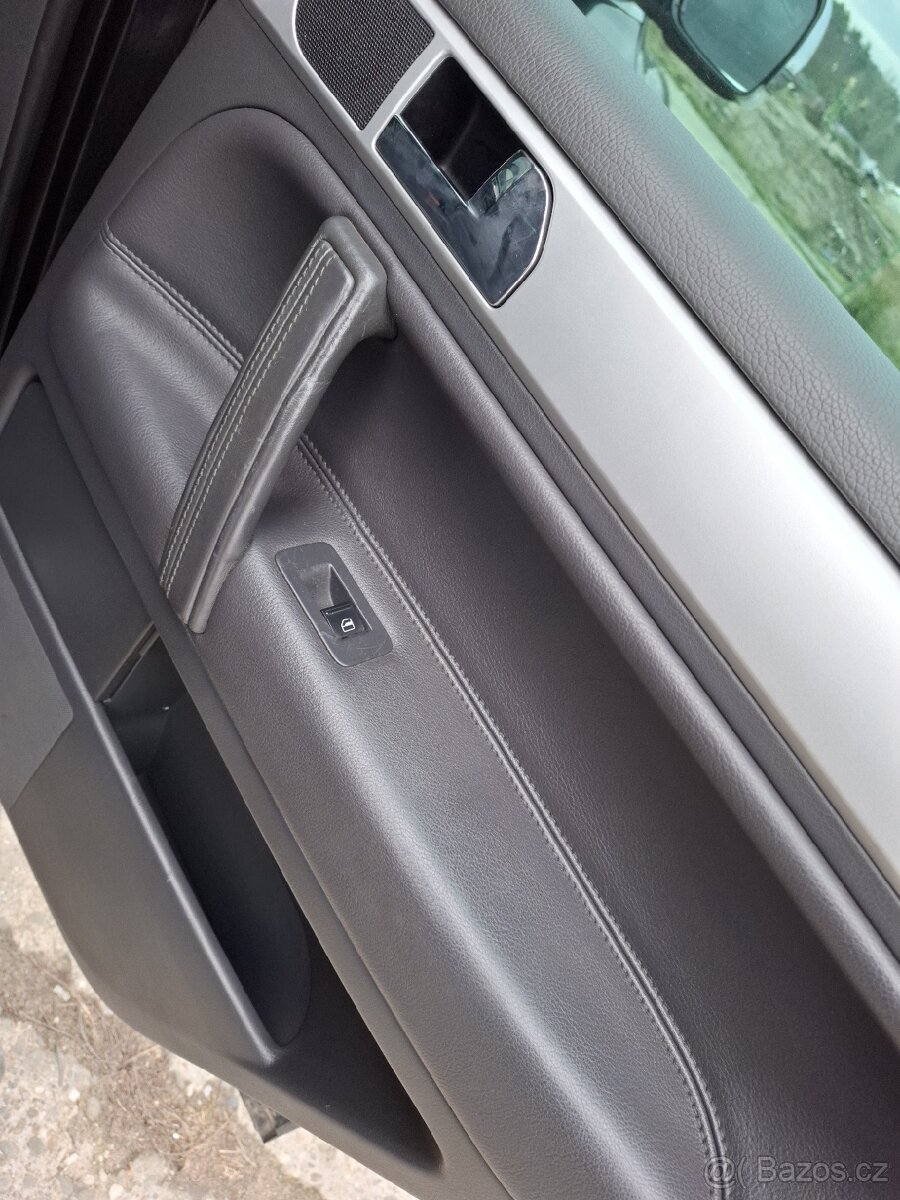 Prodám dveře z auto VW Touareg 2007 - 6