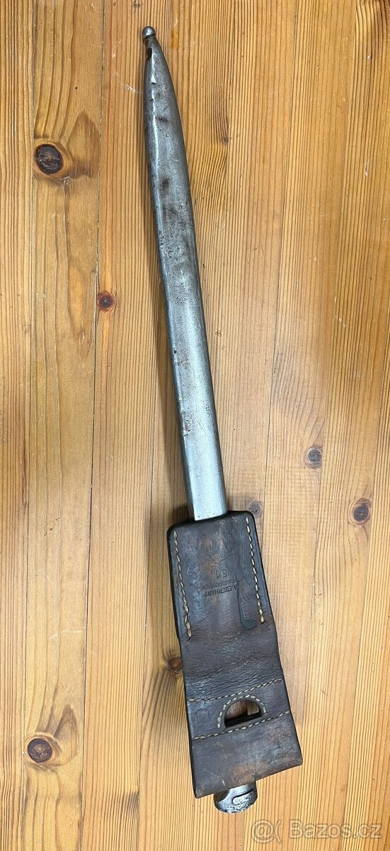 Starý bodák se závěsníkem - 6