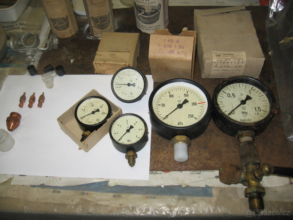 Růzmé vybavení do dílny - 6