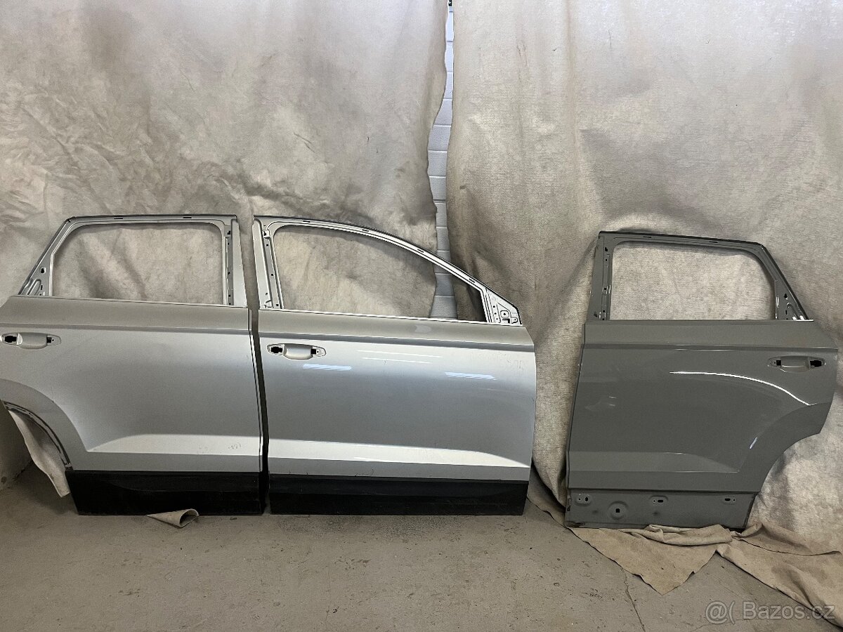 Karoq-kapota,svetla,narazniky,blatniky,dveře. - 6