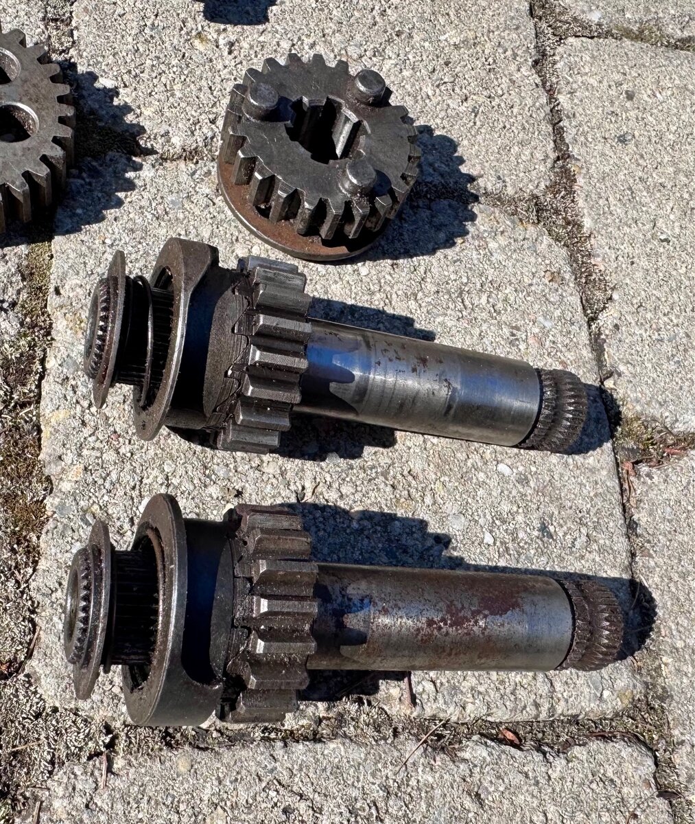 Jawa ČZ kývačka půlbuben, ČZ - díly motoru - 6