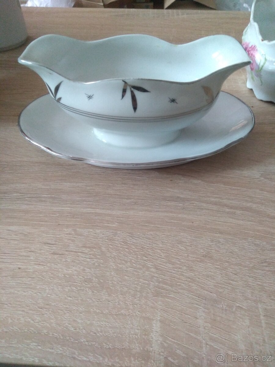 Stary kvalitni porcelán znaceny - 6