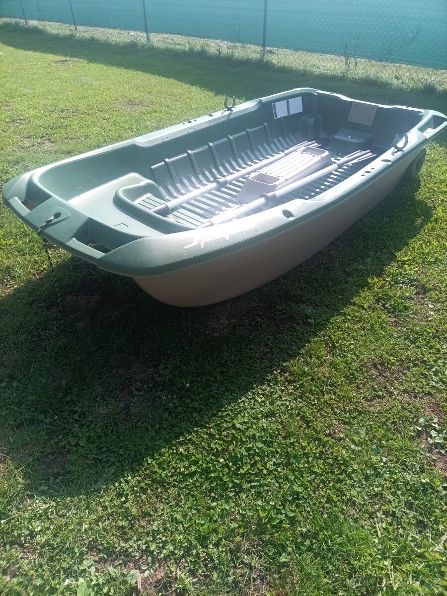 Rybářský člun 245cm s motorem 3,6 koní - 6