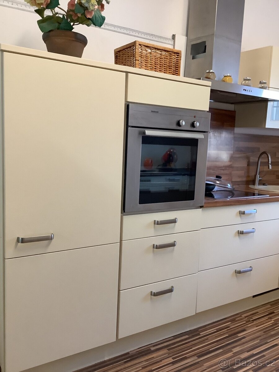Moderní kuchyň LIVIA - 6