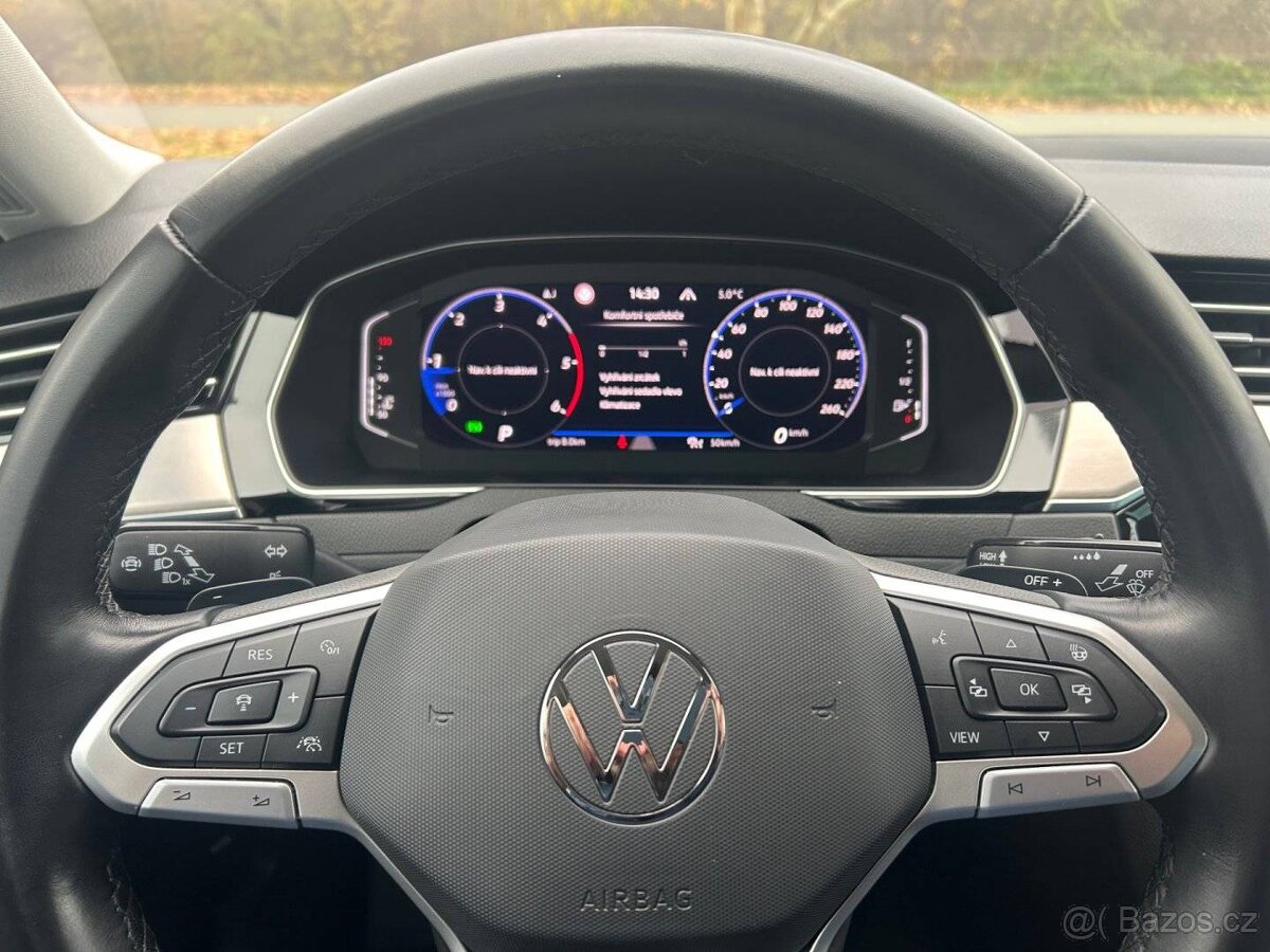 Volkswagen Passat, 2.0 TDi R-Line/DSG/ACC/DPH - 6