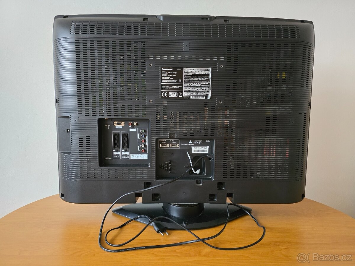 Panasonic TX-32LXD70F + DVB-T2 set-top box Sencor - 6