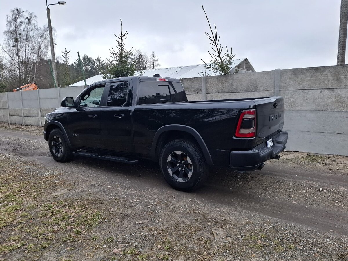 DODGE RAM 1500 REBEL 5.7 HEMI 2019 - 6